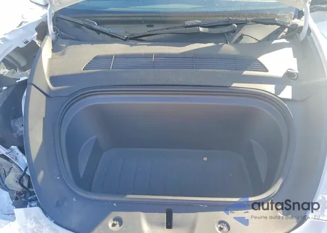 2023 Tesla Model Y z USA, uszkodzony, nr VIN 7SAYGDEE7PF791930